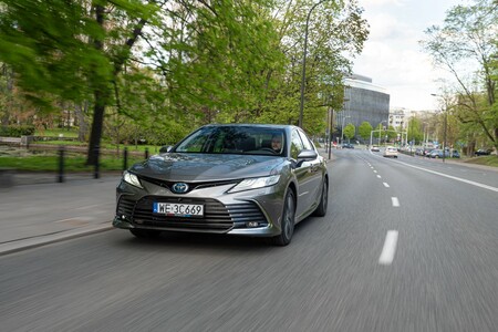 Hybrydowa Toyota Camry z wyróżnieniem Green Choice od Consumer Reports