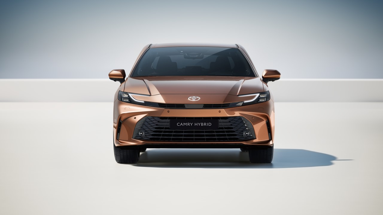 Nowa Toyota Camry z hybrydą 5. generacji od 185 900 zł