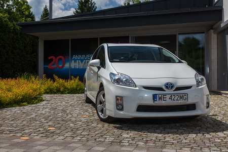 Toyota Prius w Polsce od 20 lat. Tak zaczęła się rewolucja