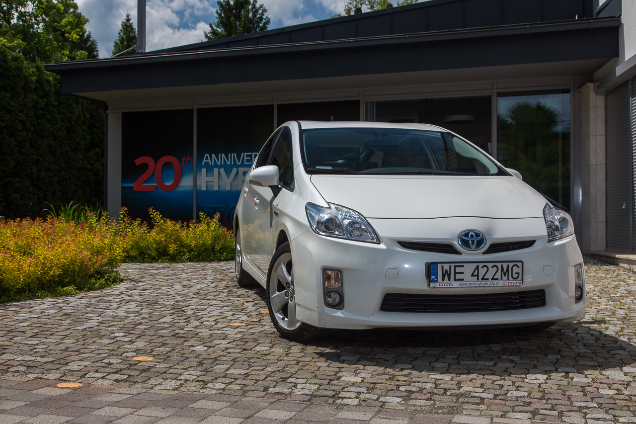 Toyota Prius w Polsce od 20 lat. Tak zaczęła się rewolucja