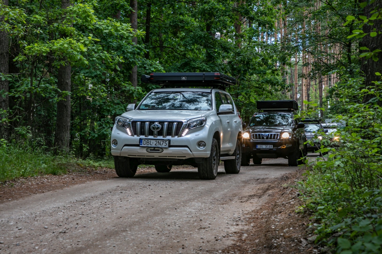 Ponad 110 terenówek na Toyota Off-Road Festival. Zakończyła się 9. edycja corocznego zlotu fanów Land Cruisera