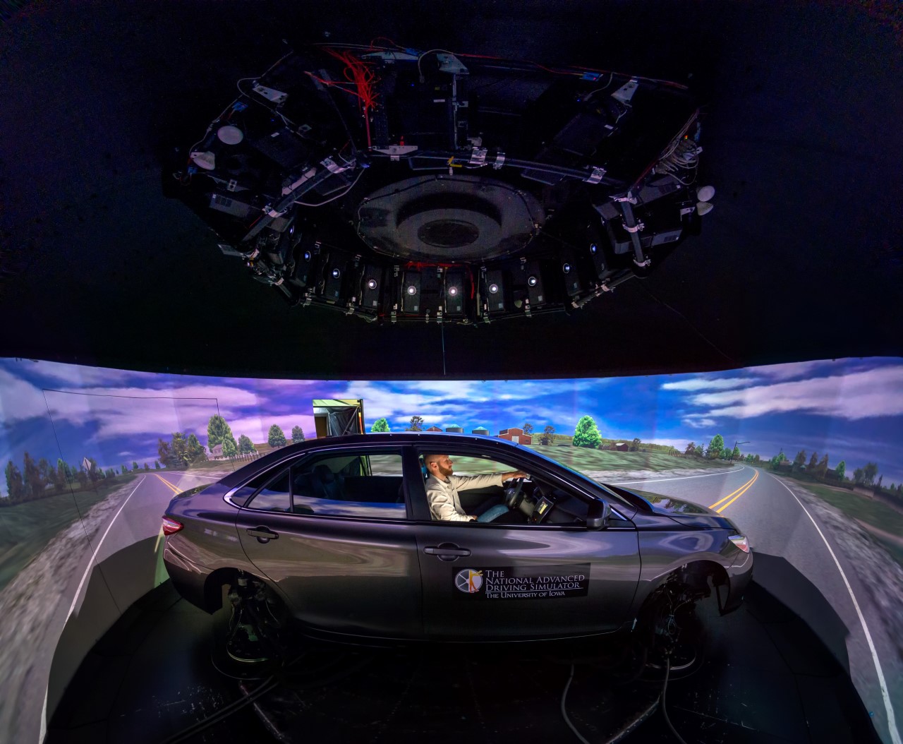 Kolejne inwestycje Toyoty w badania nad bezpieczeństwem na drogach