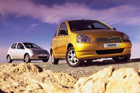 Toyota Yaris kończy 25 lat. Ten model na nowo zdefiniował segment miejskich aut