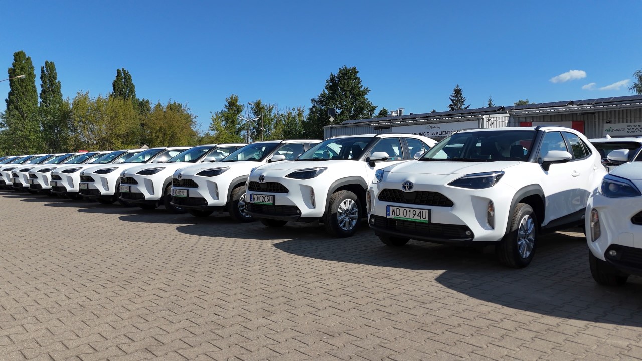 Provident powiększy flotę o 220 hybrydowych Yarisów Cross