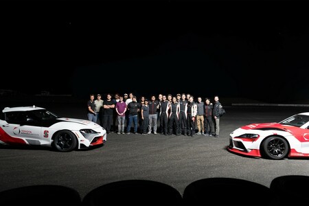 Przełomowe osiągnięcie Toyota Reaserch Institute i Stanford Engineering w autonomicznym driftingu w parach