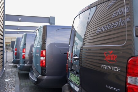 Elektryczne Toyoty PROACE dołączają do floty Sante