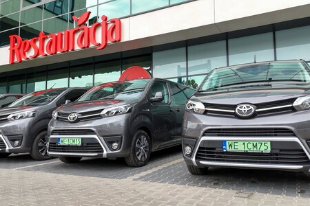 Elektryczne Toyoty PROACE dołączają do floty Sante