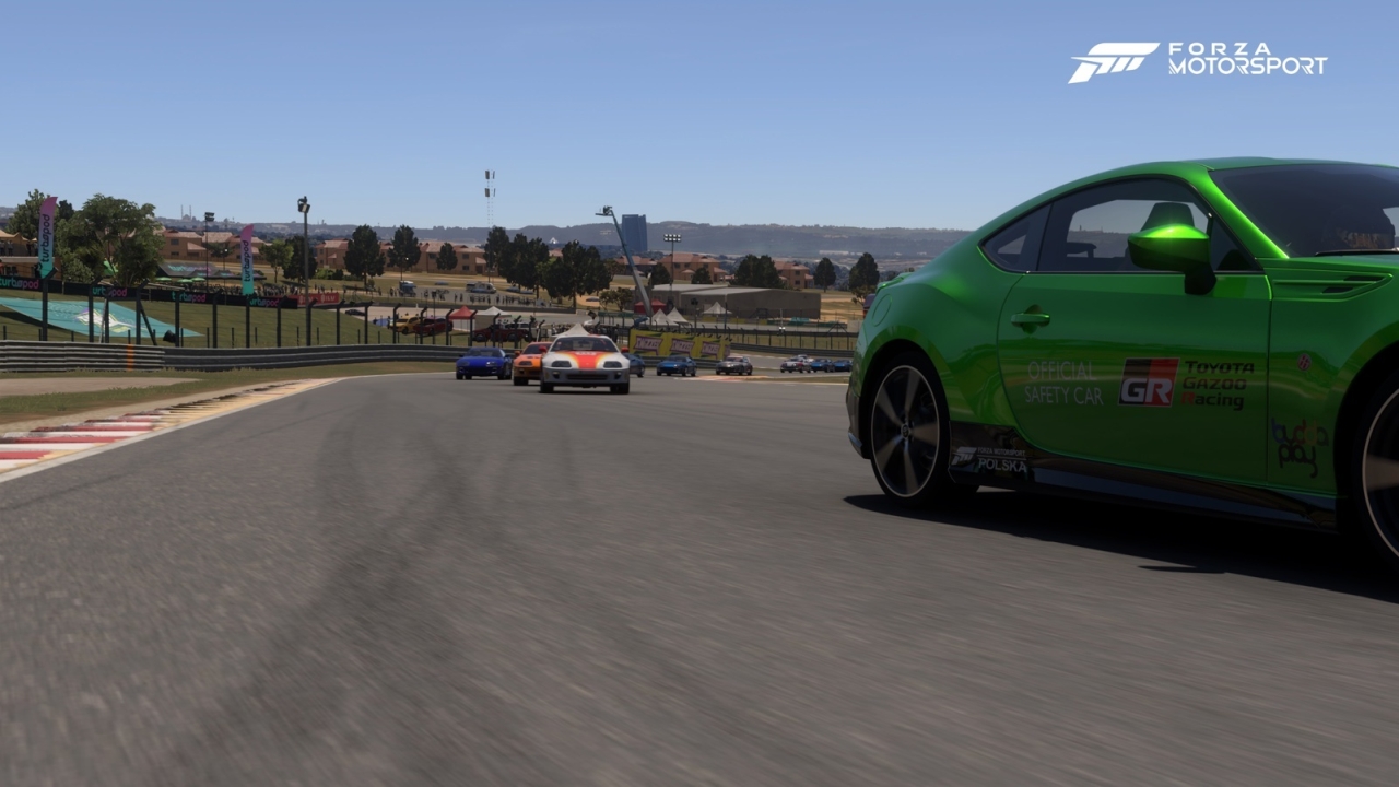 Legendarne Toyoty rywalizowały na torze