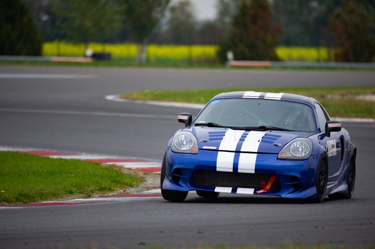 Półmetek wyścigowego sezonu w TOYOTA GR CUP