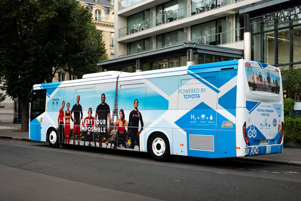 Ponad 20 przedsiębiorstw w Europie oparło swoje produkty na technologii ogniw paliwowych Toyoty