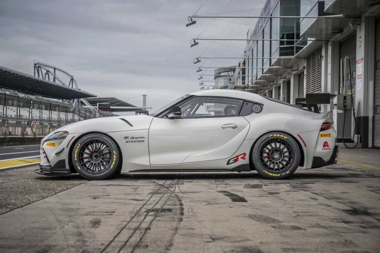 Ulepszona GR Supra GT4 EVO2 gotowa na sezon 2025. Toyota rozpoczęła przyjmowanie zamówień