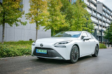 Wodorowe Toyoty Mirai przejechały prawie 7 milionów bezemisyjnych kilometrów w Berlinie