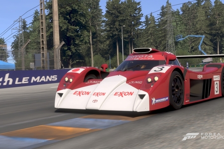 Zacięta rywalizacja w TOYOTA GR CUP