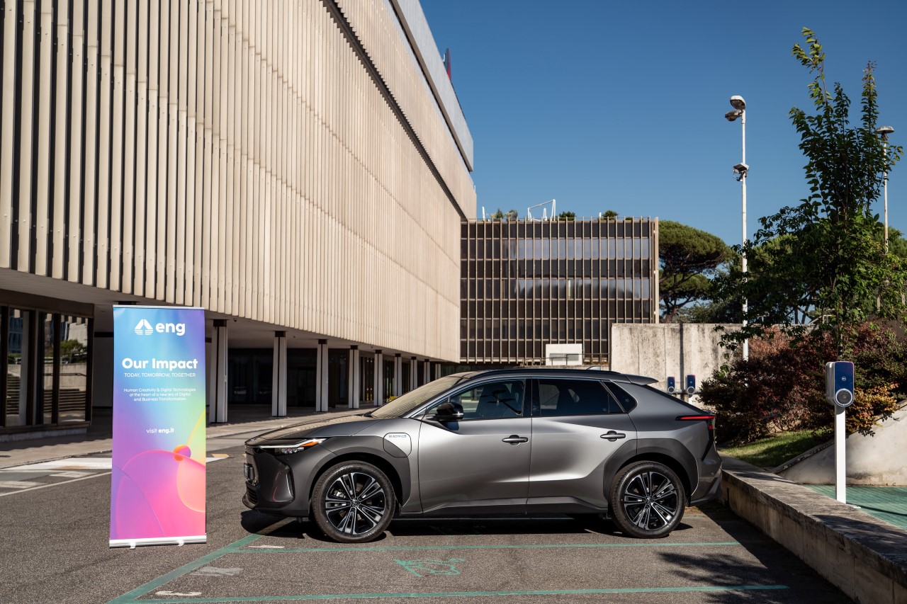 Toyota bZ4x elektryfikuje flotę grupy Engineering