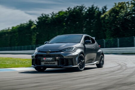 Trzy wyjątkowe Toyoty GR Yaris w wersjach specjalnych wylicytowane za łączną kwotę 1 141 800 zł