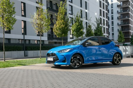 Toyota sprzedała już blisko 55 tys. hybryd w 2024 roku w Polsce. 85% aut marki z tym napędem