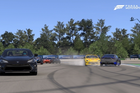 Widowiskowy finałowy wyścig TOYOTA GR CUP DIGITAL