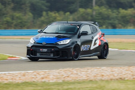 Wodorowa przyszłość motorsportu. Trzy prototypy Toyoty z silnikami spalinowymi