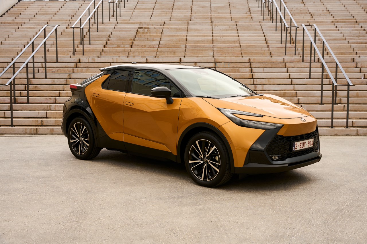 Ponad 11 tys. hybrydowych Toyot C-HR w 10 miesięcy. Klienci cenią oszczędny napęd i bogate wyposażenie