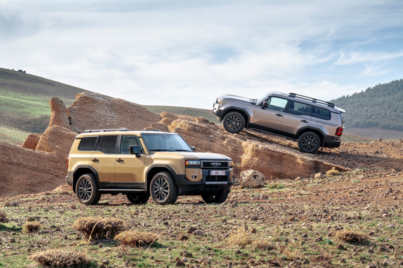 Nowa Toyota Land Cruiser. Ewolucja ikony samochodów terenowych