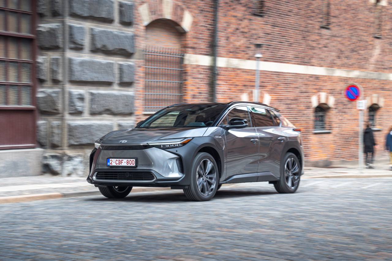 Toyota dostarczy 515 elektrycznych bZ4X czeskim agencjom rządowym