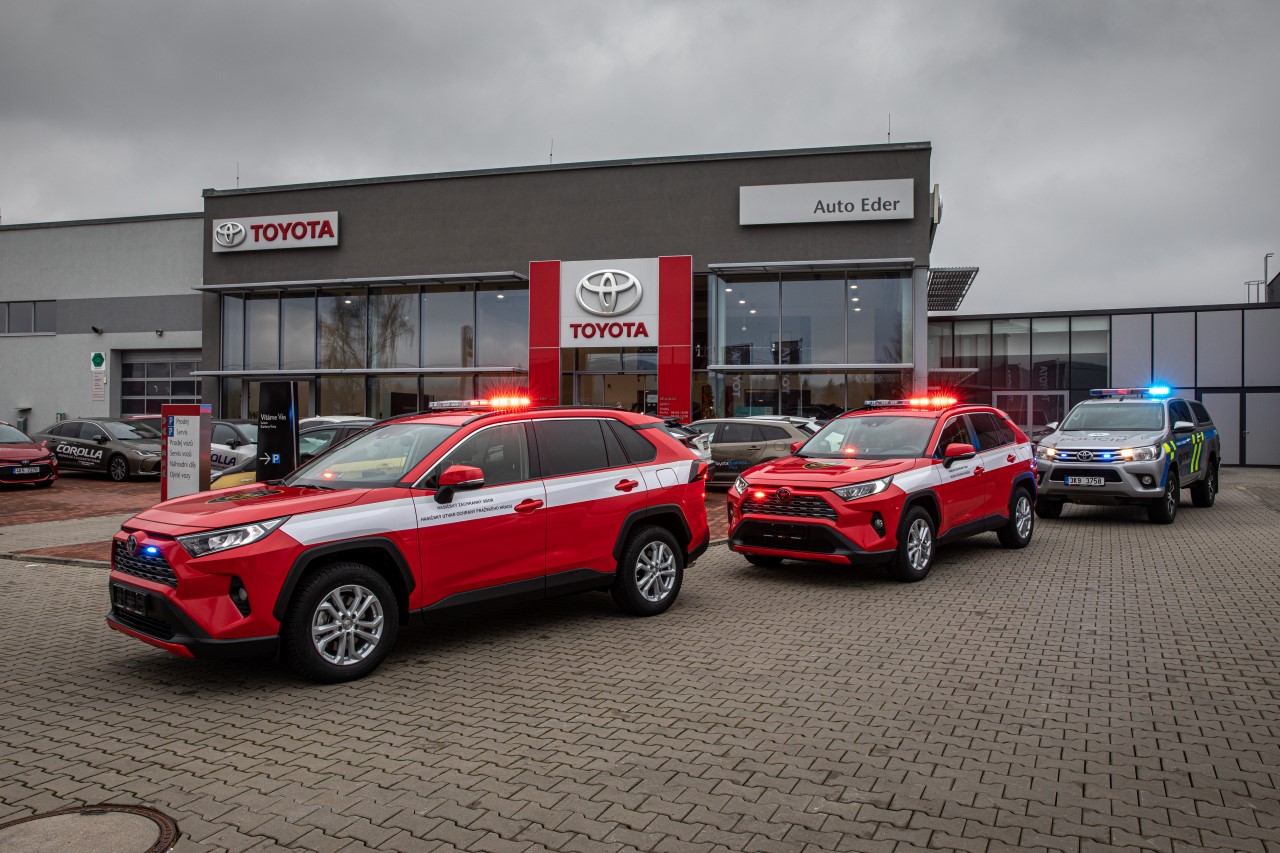 Toyota dostarczy 515 elektrycznych bZ4X czeskim agencjom rządowym