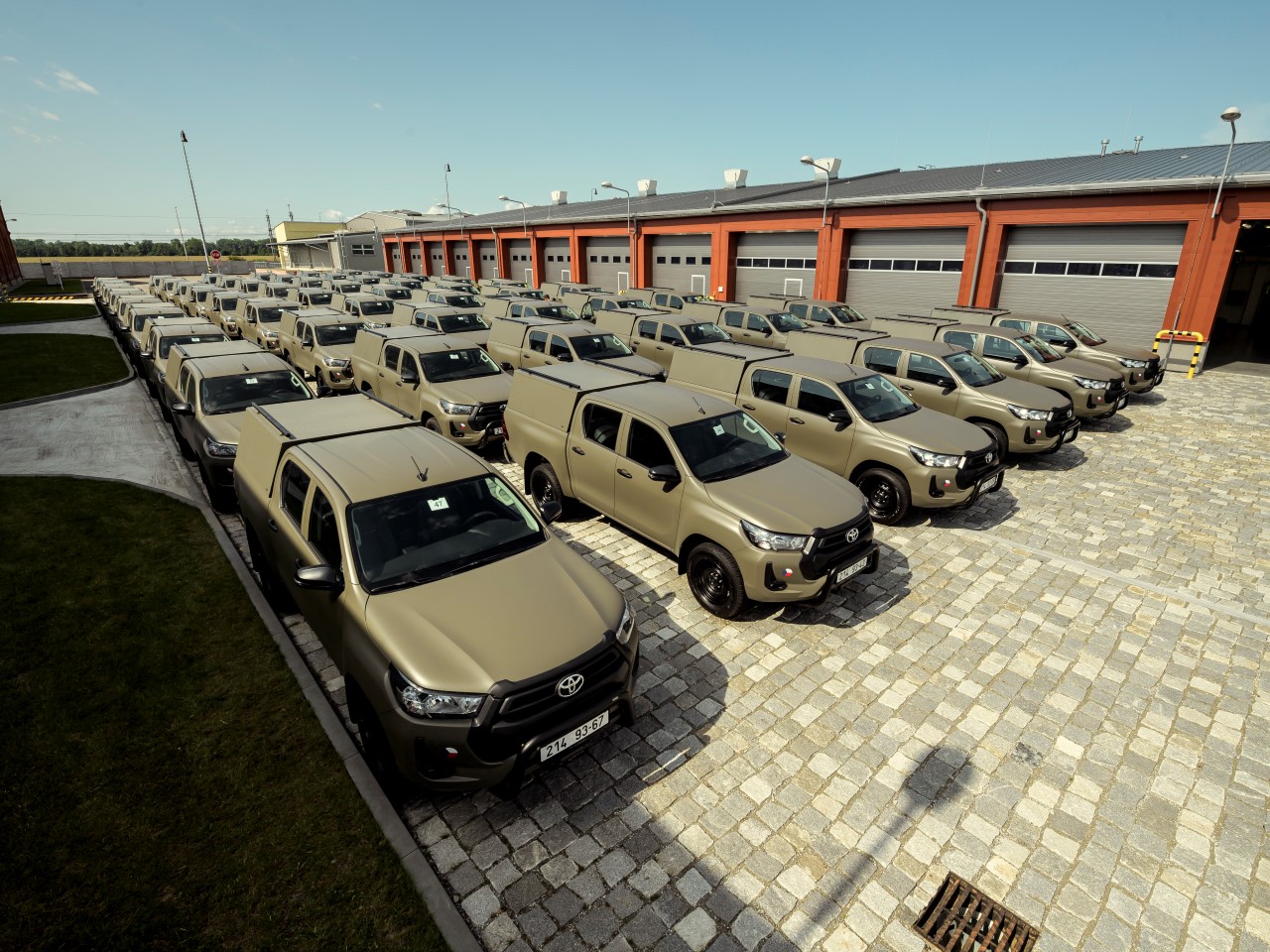 Toyota dostarczy 515 elektrycznych bZ4X czeskim agencjom rządowym