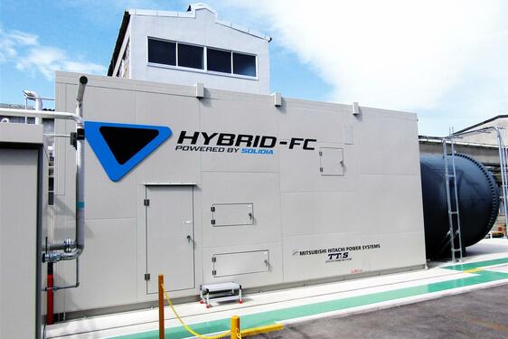 Toyota testuje hybrydowy system energetyczny, łączący ogniwa paliwowe z mikroturbinami gazowymi 