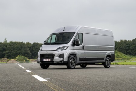 Toyota poszerza ofertę elastycznych form finansowania samochodów elektrycznych o promocyjny EKO Kredyt 0% i EKO Leasing 100%