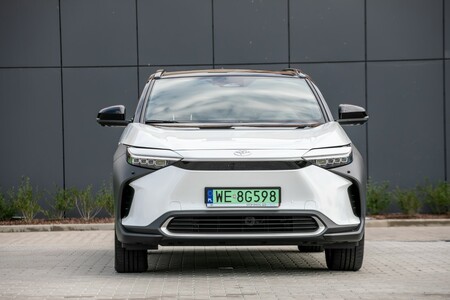 Toyota poszerza ofertę elastycznych form finansowania samochodów elektrycznych o promocyjny EKO Kredyt 0% i EKO Leasing 100%