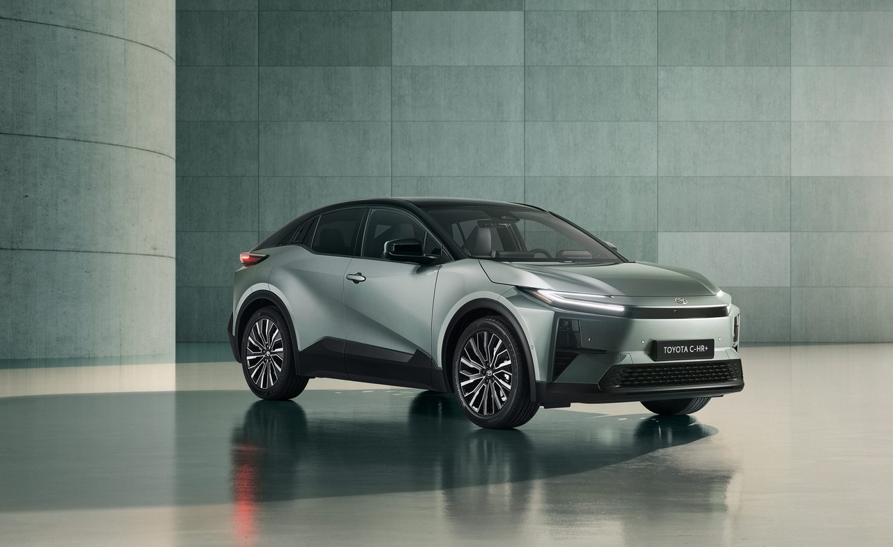 Światowa premiera elektrycznej Toyoty C-HR+