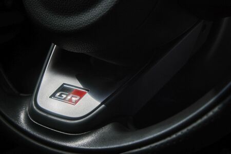 Nowe lakiery oraz nowa odsłona wersji GR SPORT w gamie Yarisa Cross