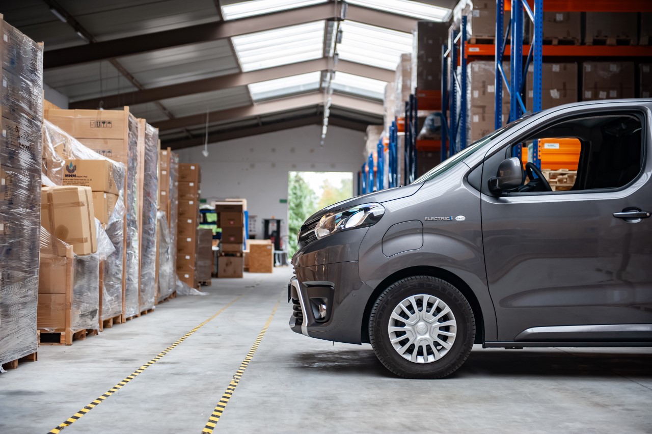 Specjalna oferta na Toyoty z rodziny PROACE. Atrakcyjne warunki i niskie raty w KINTO One teraz także dla firm z branży budowlanej