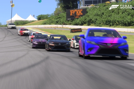 Rozpoczęła się walka w TOYOTA GR CUP DIGITAL 2025