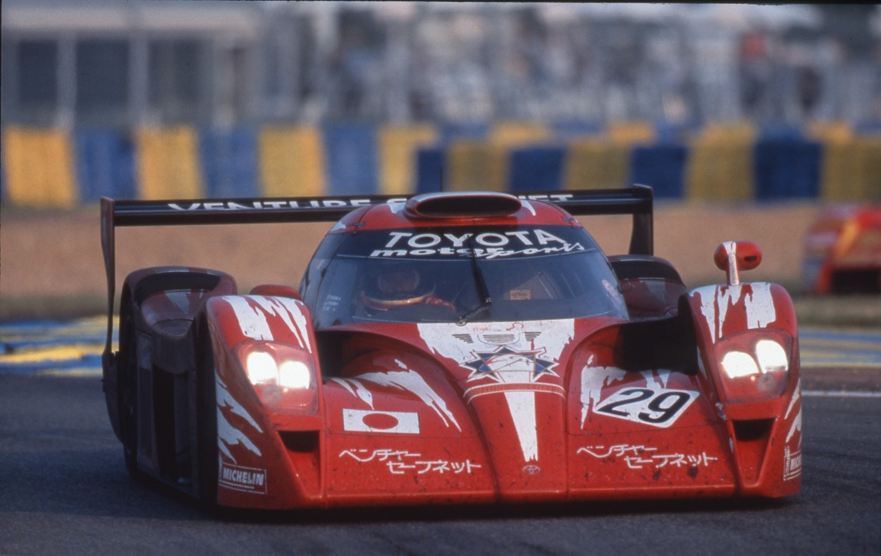 Wyjątkowe barwy Toyoty GR010 HYBRID na 40-lecie startów marki w Le Mans 24h