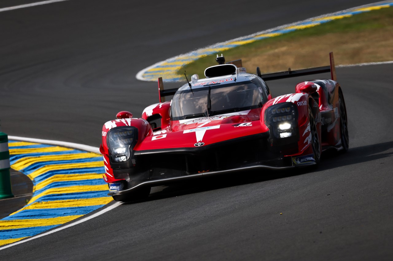 Wyjątkowe barwy Toyoty GR010 HYBRID na 40-lecie startów marki w Le Mans 24h