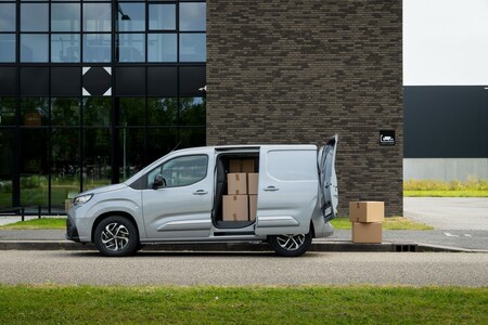 Toyota PROACE CITY Electric w obniżonych cenach. Nawet 55 tys. zł netto rabatu na elektrycznego vana