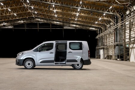 Toyota PROACE CITY Electric w obniżonych cenach. Nawet 55 tys. zł netto rabatu na elektrycznego vana