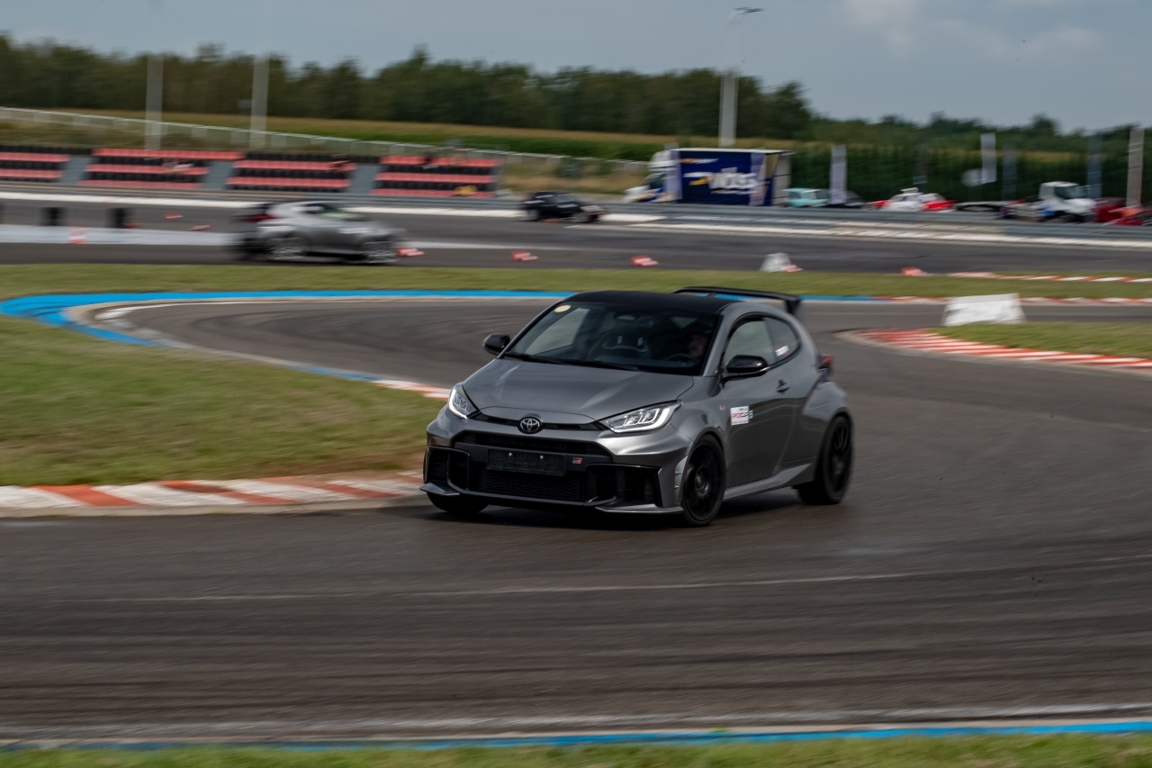 TOYOTA GR CUP wkracza w rozstrzygającą część sezonu