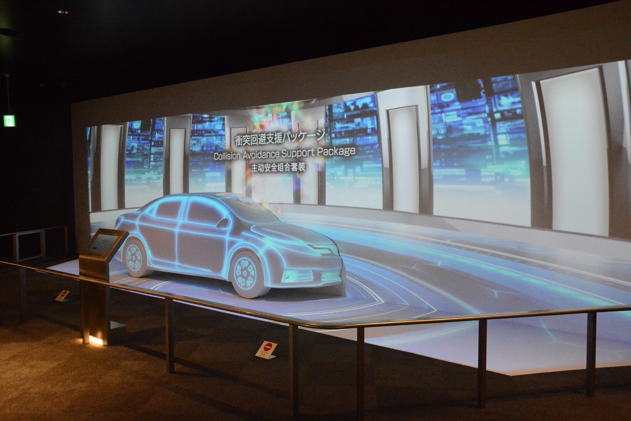 Toyota na drodze do wyeliminowania wypadków drogowych. Najwyższy poziom bezpieczeństwa w standardzie