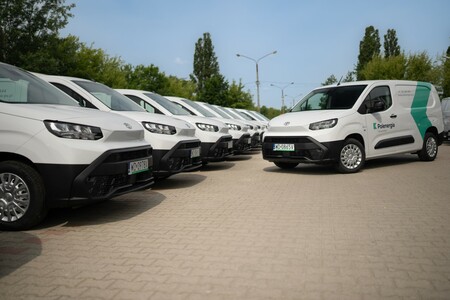Toyota to bezpieczny wybór dla biznesu. Niezawodność i kompleksowe programy gwarancyjne dla aut osobowych i dostawczych