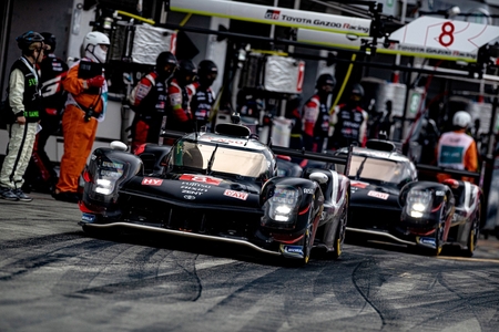 Toyota walczyła o wygraną na torze Fuji