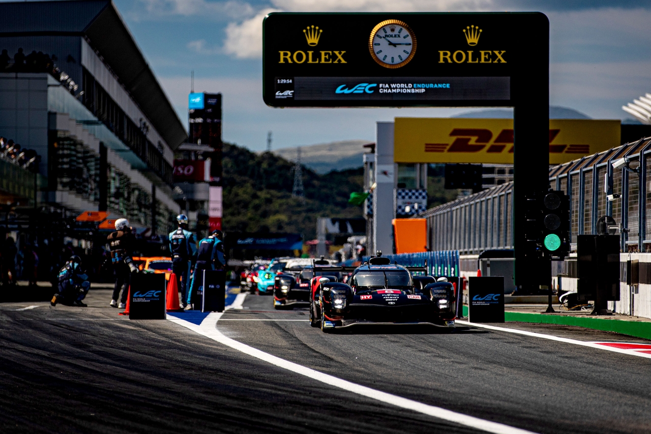 Toyota walczyła o wygraną na torze Fuji