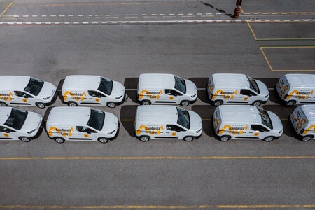 Toyoty PROACE CITY w barwach Sandwicz Szop. Toyota dostarczyła 60 vanów