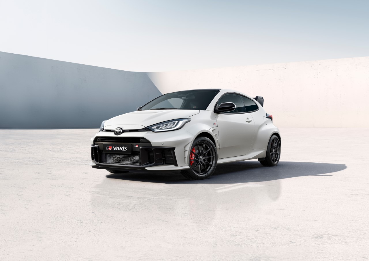 Toyota GR Yaris z roku modelowego 2026 w dwóch wersjach wyposażenia. Hot-hatch od 199 900 zł