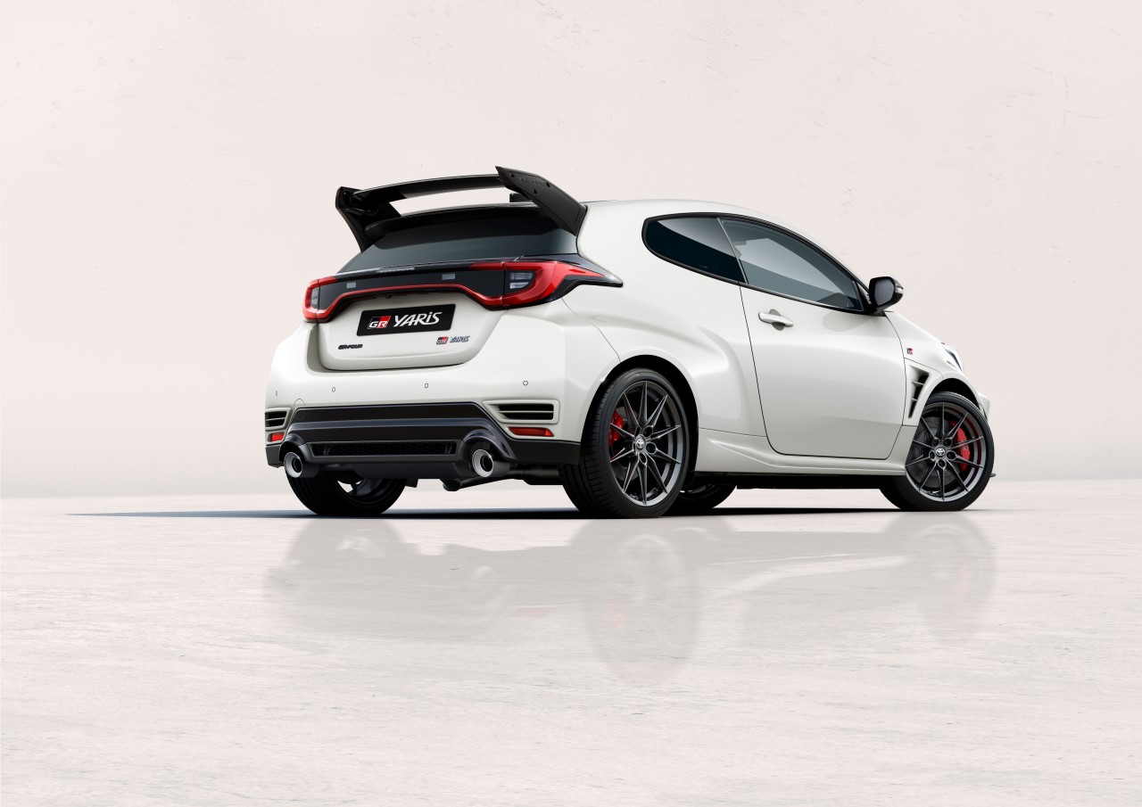 Toyota GR Yaris z roku modelowego 2026 w dwóch wersjach wyposażenia. Hot-hatch od 199 900 zł
