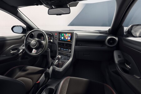 Toyota GR Yaris z roku modelowego 2026 w dwóch wersjach wyposażenia. Hot-hatch od 199 900 zł