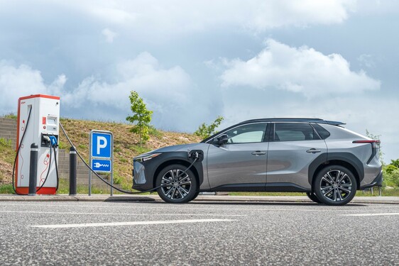 Sieć Toyota Charging Network to już ponad milion punktów ładowania w Europie