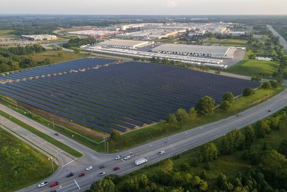 Największa fabryka Toyoty na świecie inwestuje w panele fotowoltaiczne