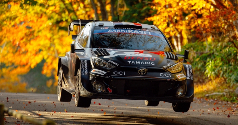 TOYOTA GAZOO Racing dominuje w Rajdzie Japonii 2025! Ogier, Evans i Pajari na podium